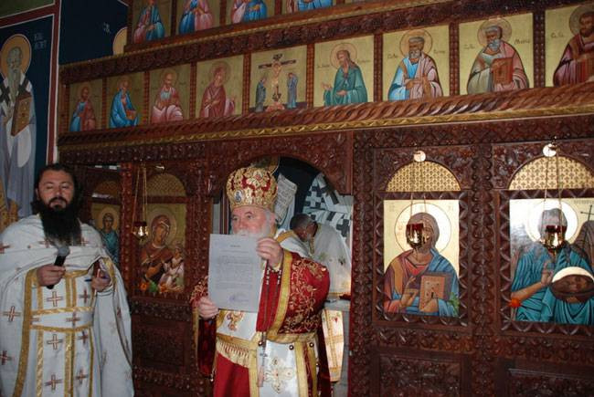 kuratica201005